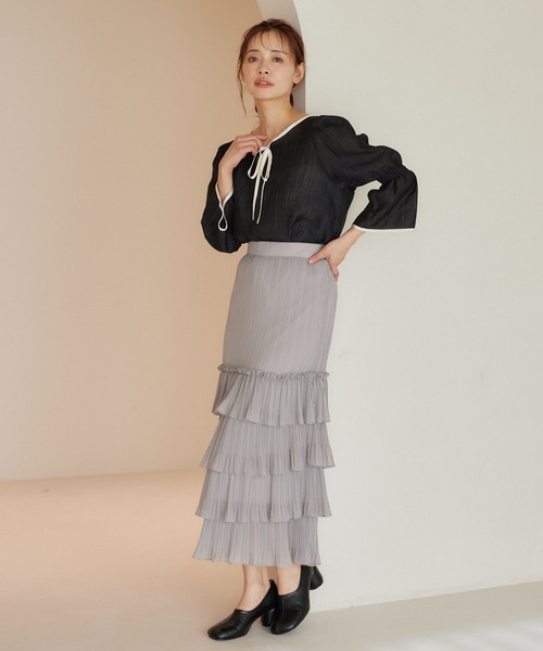 mysty woman(ミスティウーマン)の「ティアードプリーツスカート 320385(スカート・レディース・アイボリー/ブラック/グレー・FREE)」の16枚目の写真