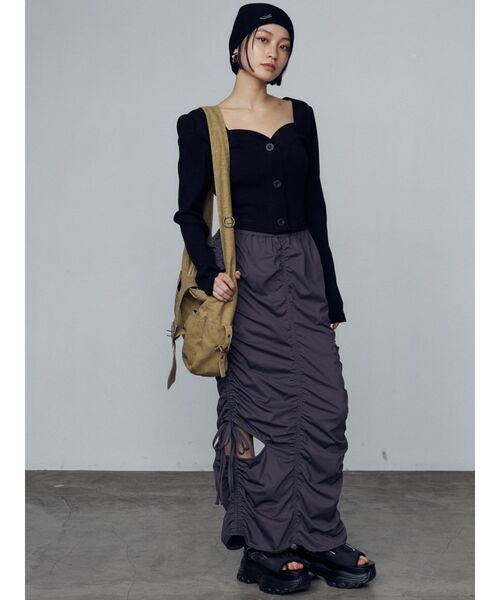 EMODA(エモダ)の「フロントボタンショートトップ(Tシャツ/カットソー・レディース・ホワイト/ブラック/ブルー・FREE)」の13枚目の写真