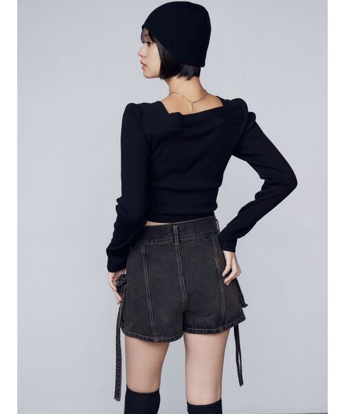 EMODA(エモダ)の「フロントボタンショートトップ(Tシャツ/カットソー・レディース・ホワイト/ブラック/ブルー・FREE)」の16枚目の写真