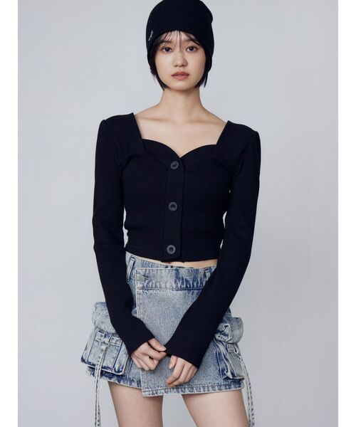 EMODA(エモダ)の「フロントボタンショートトップ(Tシャツ/カットソー・レディース・ホワイト/ブラック/ブルー・FREE)」の20枚目の写真