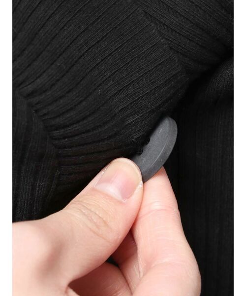 EMODA(エモダ)の「フロントボタンショートトップ(Tシャツ/カットソー・レディース・ホワイト/ブラック/ブルー・FREE)」の6枚目の写真