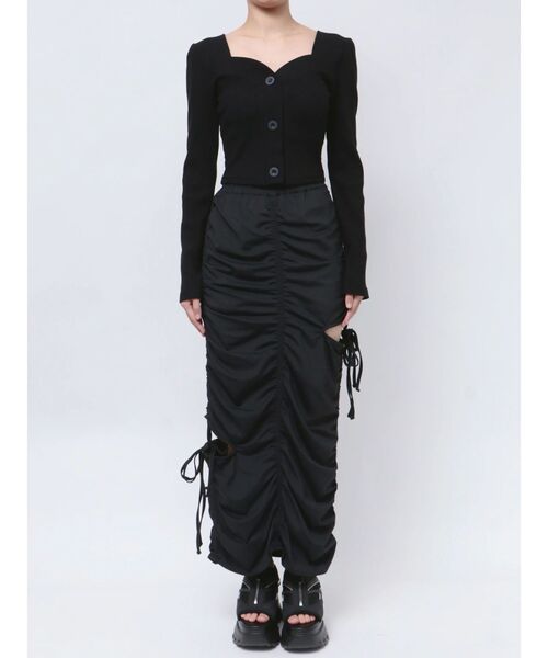 EMODA(エモダ)の「フロントボタンショートトップ(Tシャツ/カットソー・レディース・ホワイト/ブラック/ブルー・FREE)」の7枚目の写真