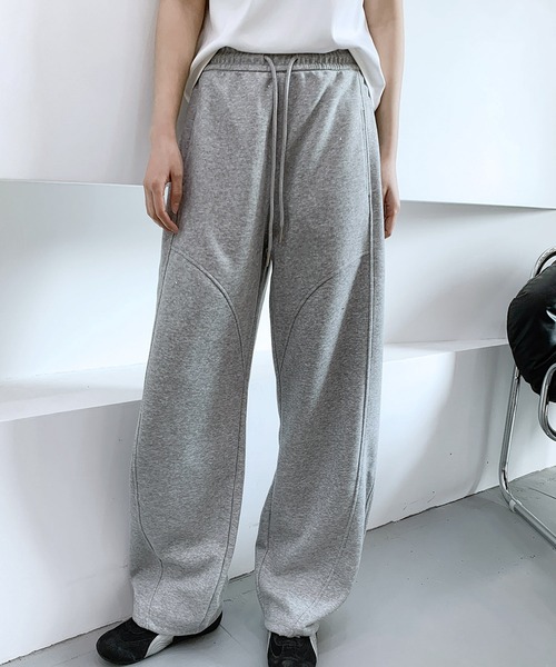 LOWO(ロワ)の「カーブデザインスウェットパンツ ラメ入り(その他パンツ・レディース・ブラック/オフホワイト/グレー・FREE)」の3枚目の写真