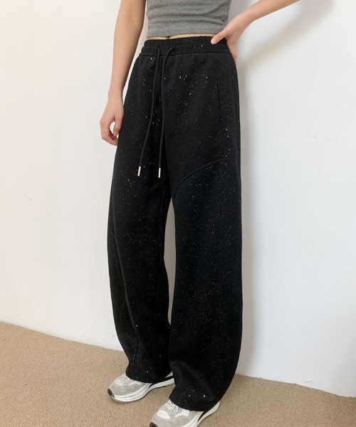 LOWO(ロワ)の「カーブデザインスウェットパンツ ラメ入り(その他パンツ・レディース・ブラック/オフホワイト/グレー・FREE)」の2枚目の写真