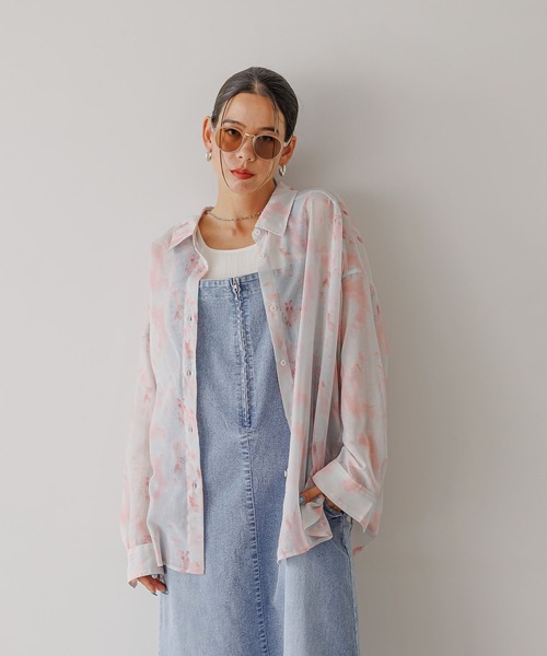 BAYFLOW（ベイフロー）の「ニュアンスパターンロングスリーブシャツ（シャツ/ブラウス・レディース・オフホワイト/ピンク/ミント/イエロー・FREE）」の2枚目の写真