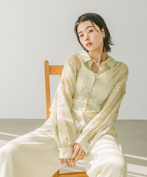 BAYFLOW（ベイフロー）の「ニュアンスパターンロングスリーブシャツ（シャツ/ブラウス・レディース・オフホワイト/ピンク/ミント/イエロー・FREE）」の4枚目の写真