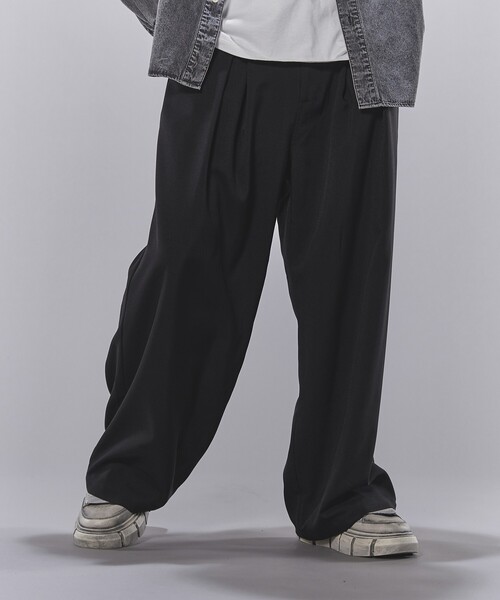 PUBLUX（パブリュクス）の「PUBLUX/パブリュクス タックワイドスラックス(限定展開)（スラックス・メンズ・ブラック/グレー/ネイビー・LARGE/MEDIUM/SMALL）」の15枚目の写真