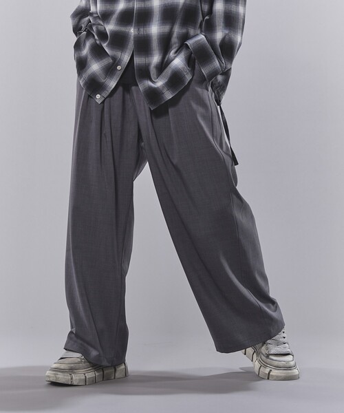 PUBLUX（パブリュクス）の「PUBLUX/パブリュクス タックワイドスラックス(限定展開)（スラックス・メンズ・ブラック/グレー/ネイビー・LARGE/MEDIUM/SMALL）」の21枚目の写真