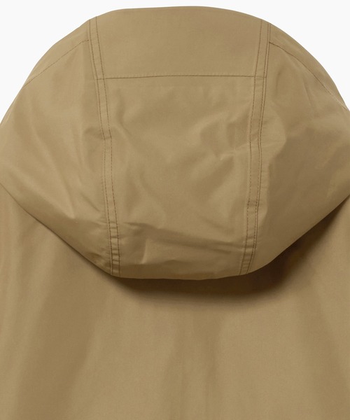 AIGLE(エーグル)の「GORE-TEX ゴアテックス 防水 撥水 防風 透湿 2レイヤーフーデッドハイキングジャケット / フード取り外し可(マウンテンパーカー・レディース・キャメル/ダークブルー・36/38/40)」の18枚目の写真