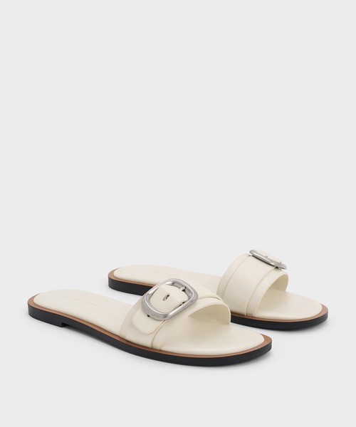 CHARLES & KEITH(チャールズ & キース)の「バックルストラップ スライドサンダル(サンダル・レディース・オフホワイト/ブラック系その他7・23cm/25.5cm/25cm/24.5cm/23.5cm/22.5cm)」の4枚目の写真