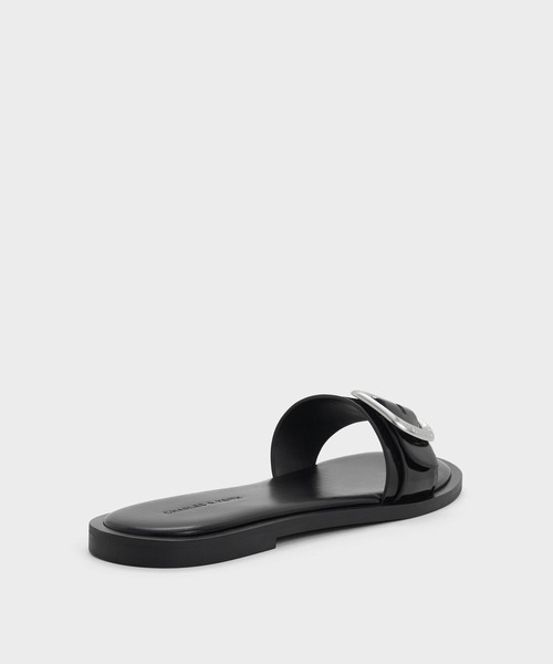 CHARLES & KEITH(チャールズ & キース)の「バックルストラップ スライドサンダル(サンダル・レディース・オフホワイト/ブラック系その他7・23cm/25.5cm/25cm/24.5cm/23.5cm/22.5cm)」の11枚目の写真