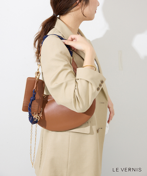 LE VERNIS(ル・ベルニ)の「LE VERNIS/ル ベルニ Paracord moon bag S 244-210510(ショルダーバッグ・レディース・ブラック/キャメル・FREE)」の17枚目の写真