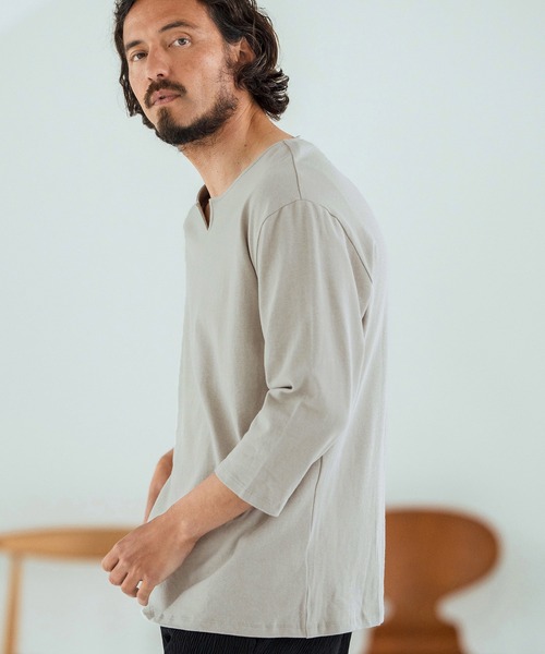 Magine（マージン）の「mlt5150-Linen Blend Fabric Keyneck T-shirt 7分袖Tシャツ（Tシャツ/カットソー・メンズ・ブラック/グレイッシュベージュ/ベージュ・44/46/48）」の13枚目の写真
