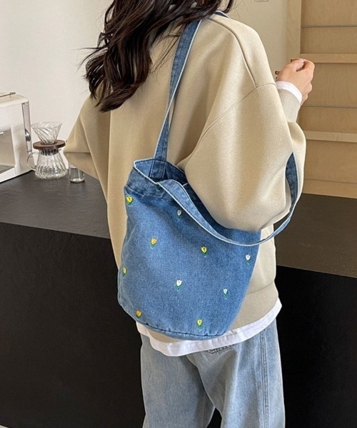 Doux Belle(ドゥーベル)の「花柄デザインデニムトートバッグ(トートバッグ・レディース・インディゴブルー/ブラック/ライトブルー・FREE)」の18枚目の写真