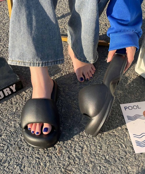 WEGO(ウィゴー)の「WEGO/コロンとラウンド厚底サンダル/スリッパ(サンダル・レディース・ピンク/ブラック/ホワイト・MEDIUM/LARGE)」の12枚目の写真