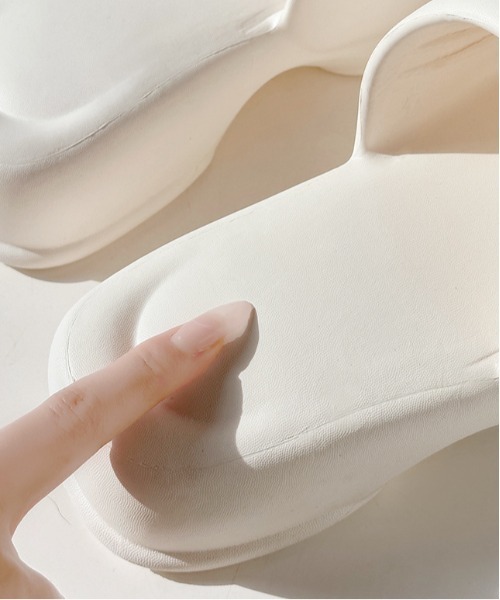 WEGO(ウィゴー)の「WEGO/コロンとラウンド厚底サンダル/スリッパ(サンダル・レディース・ピンク/ブラック/ホワイト・MEDIUM/LARGE)」の17枚目の写真