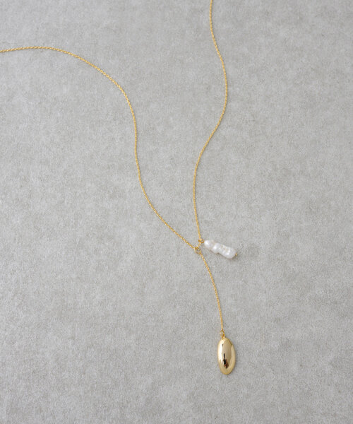 LIVETART（リヴェタート）の「パール×オーバルプレートネックレス（ネックレス・レディース・ゴールド・FREE）」の3枚目の写真