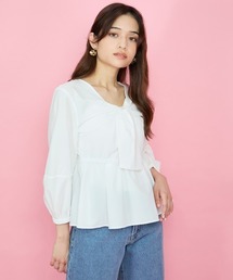 QUEENS COURT（クイーンズコート）の「サッカーリボンディティールブラウス≪手洗い可能≫（シャツ/ブラウス）」