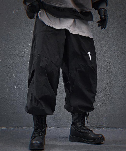 WESTSEA（ウエストシー）の「吉業重工 極太バルーンシルエット ミリタリーカーゴパンツ（カーゴパンツ・メンズ・ブラック/グレー・M/L/XL）」の3枚目の写真