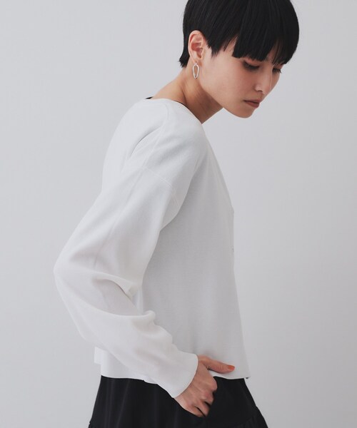 OPAQUE.CLIP（オペークドットクリップ）の「スナップボタンショートニットカーディガン【洗濯機洗い可／抗ピル】（カーディガン/ボレロ・レディース・ホワイト/イエロー系その他/ブルー/ネイビー・38/40/42）」の8枚目の写真