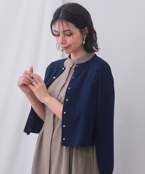 OPAQUE.CLIP（オペークドットクリップ）の「スナップボタンショートニットカーディガン【洗濯機洗い可／抗ピル】（カーディガン/ボレロ・レディース・ホワイト/イエロー系その他/ブルー/ネイビー・38/40/42）」の21枚目の写真