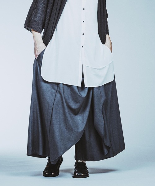 NO ID.（ノーアイディ）の「【NO ID.】Gather Baggy Drape Trousers / ギャザー バギー ドレープ トラウザーズ（その他パンツ・メンズ・グレー/ブラック・1/2）」の9枚目の写真