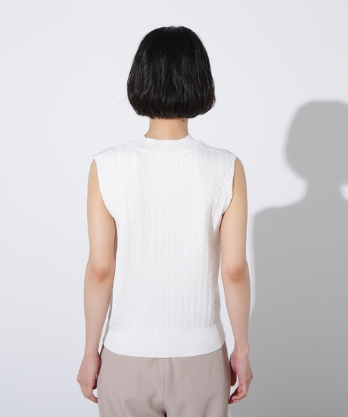 N.(N. Natural Beauty Basic)(エヌエヌナチュラルビューティーベーシック)の「ケーブルニットベスト(ベスト・レディース・ピンク/オフホワイト/ネイビー・MEDIUM)」の19枚目の写真