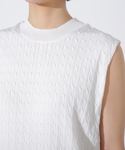 N.(N. Natural Beauty Basic)(エヌエヌナチュラルビューティーベーシック)の「ケーブルニットベスト(ベスト・レディース・ピンク/オフホワイト/ネイビー・MEDIUM)」の20枚目の写真