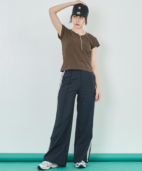 ANAP(アナップ)の「サイドライン ストレート スラックス パンツ(スラックス・レディース・グレー/ネイビー・S/M)」の9枚目の写真