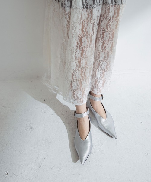 bohmal（ボマール）の「Vカットポインテッド2wayパンプス（パンプス・レディース・ブラック/シルバー・23.5cm/23cm/24.5cm/24cm）」の6枚目の写真