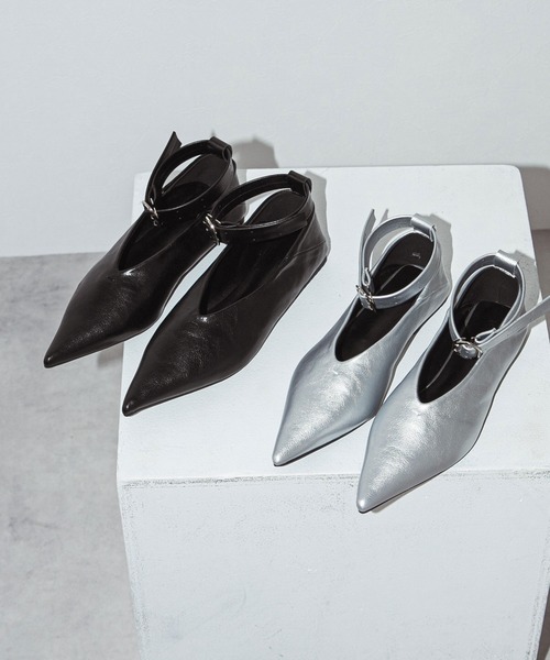 bohmal（ボマール）の「Vカットポインテッド2wayパンプス（パンプス・レディース・ブラック/シルバー・23.5cm/23cm/24.5cm/24cm）」の9枚目の写真