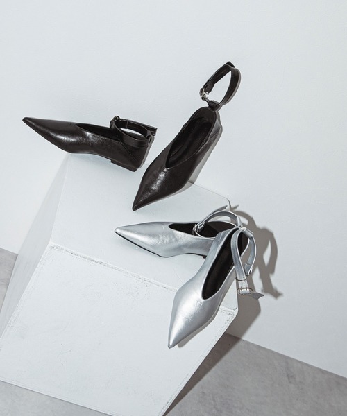 bohmal（ボマール）の「Vカットポインテッド2wayパンプス（パンプス・レディース・ブラック/シルバー・23.5cm/23cm/24.5cm/24cm）」の8枚目の写真