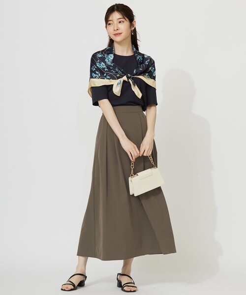 ANY SIS(エニィスィス)の「ハイストレッチスムースタックスリーブ カットソー(Tシャツ/カットソー・レディース・ダークグリーン系/ダークブラウン系/ネイビー系/ワイン系/アイボリー系/イエロー系・0)」の22枚目の写真