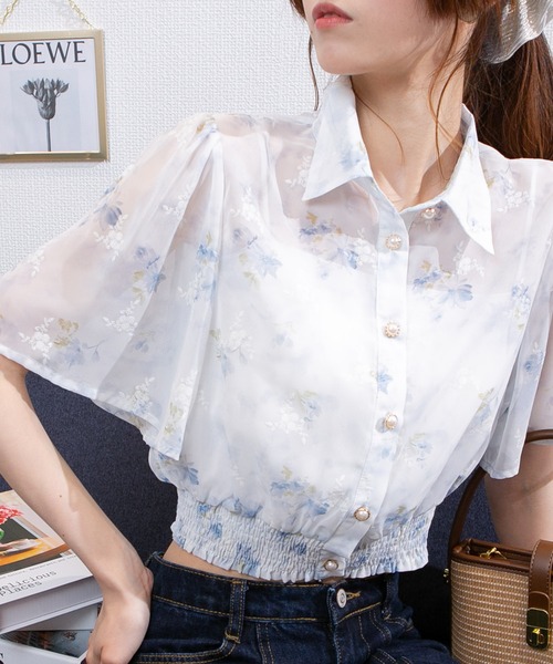 pumpkin port（パンプキンポート）の「シアー花柄 ゴールドボタン フレア袖クロップドブラウス（シャツ/ブラウス・レディース・ラベンダー/ピンク/ブルー/ベージュ/グリーン・M/L）」の6枚目の写真