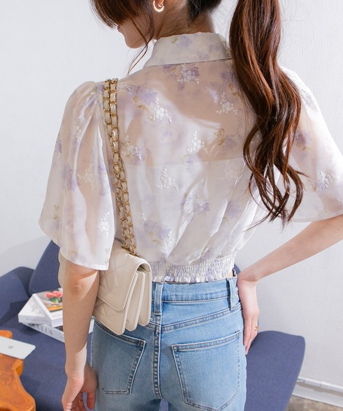 pumpkin port（パンプキンポート）の「シアー花柄 ゴールドボタン フレア袖クロップドブラウス（シャツ/ブラウス・レディース・ラベンダー/ピンク/ブルー/ベージュ/グリーン・M/L）」の17枚目の写真