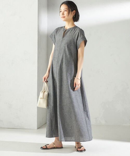 【SHIPS】25SS シップス麻混 38 シャンブレー 半袖　ロングワンピース セール】〈接触冷感・手洗い可能〉麻混 シャンブレー フレア