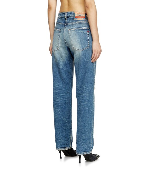 DIESEL(ディーゼル)の「ウィメンズ デニムパンツ REGULAR 1988 D-ARK L.30(デニムパンツ・レディース・インディゴブルー・28inch/23inch/25inch/24inch/27inch/26inch/29inch/30inch)」の5枚目の写真