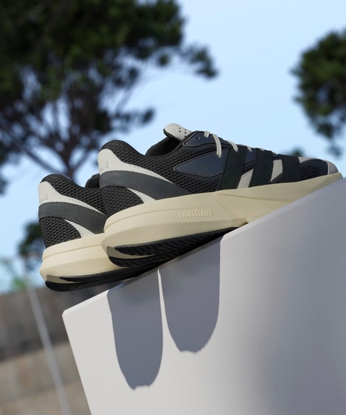 ライトブレイズ / Lightblaze Shoes / 厚底スニーカー