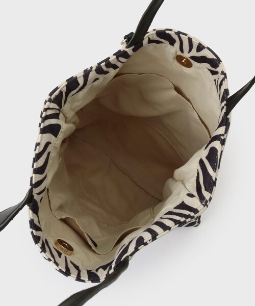 UNTITLED（アンタイトル）の「【選べる3柄】フラットトートバッグ（トートバッグ・レディース・ブラック系/ホワイト系7/ダークブラウン系・99）」の13枚目の写真