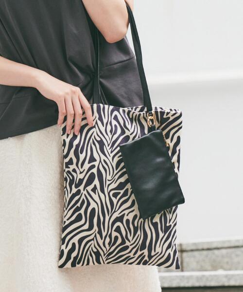 UNTITLED（アンタイトル）の「【選べる3柄】フラットトートバッグ（トートバッグ・レディース・ブラック系/ホワイト系7/ダークブラウン系・99）」の19枚目の写真