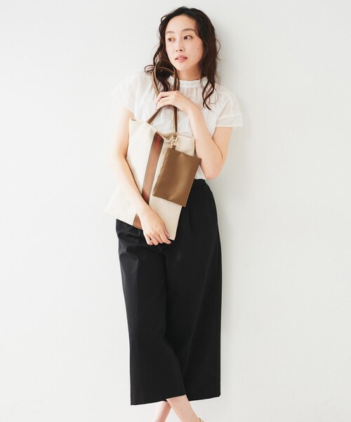 UNTITLED（アンタイトル）の「【選べる3柄】フラットトートバッグ（トートバッグ・レディース・ブラック系/ホワイト系7/ダークブラウン系・99）」の5枚目の写真