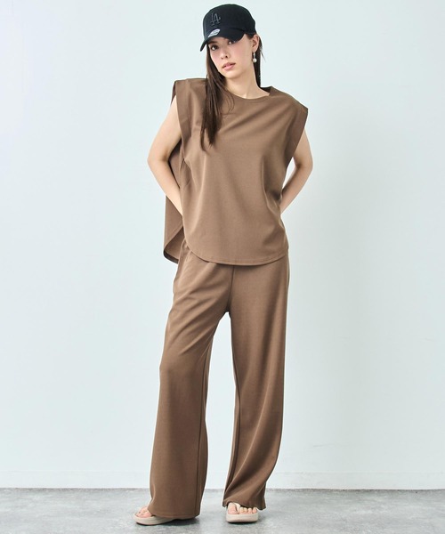 ANAP（アナップ）の「カット ジョーゼット ノースリーブ & パンツ セットアップ（セットアップ・レディース・ブラック/ベージュ・FREE）」の2枚目の写真