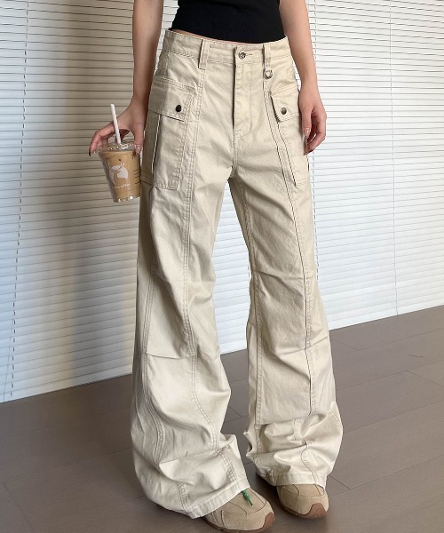 deux amour(ドゥーザムール)の「ハイウエストカーゴワイドパンツ(カーゴパンツ・レディース・チャコールグレー/アイボリー・FREE)」の2枚目の写真