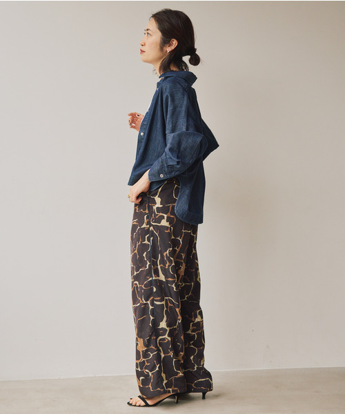 VERMEIL par iena(ヴェルメイユパーイエナ)の「デニムフォルムシャツ(シャツ/ブラウス・レディース・ブルー系その他・FREE)」の19枚目の写真