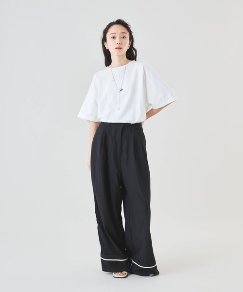 Muscat（マスカット）の「裾配色パイピング　タックワイドパンツ（その他パンツ・レディース・ブラウン/グレー/ブラック・F）」の4枚目の写真