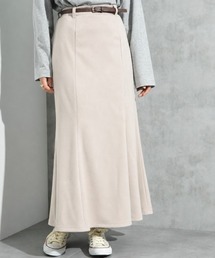 スエードポンチスカート