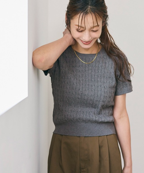 coca(coca)(コカ)の「【西山茉希様着用】ケーブルニットトップス(ニット/セーター・レディース・グレー/アイボリー/ブラック/ダークブラウン/カーキ・L/S/M)」の17枚目の写真