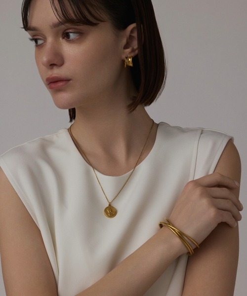 CENE（セネ）の「【CENE】セネ/ツイストアーチバングル（バングル/リストバンド・レディース・シルバー/ゴールド・FREE）」の6枚目の写真