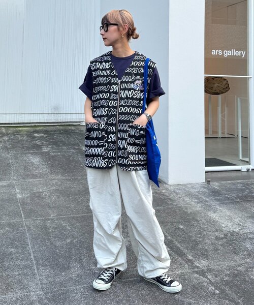 SOUNDSGOOOOD（サウンズグッド）の「■【SG】デニム総柄ロゴベスト（ベスト・レディース・ブラック・ONE SIZE）」の5枚目の写真