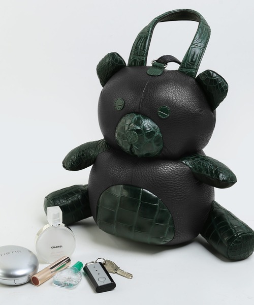 sankyo shokai(サンキョウショウカイ)の「牛革&クロコダイル ベア リュックサックマ(バックパック/リュック・レディース・ブラック・FREE)」の7枚目の写真